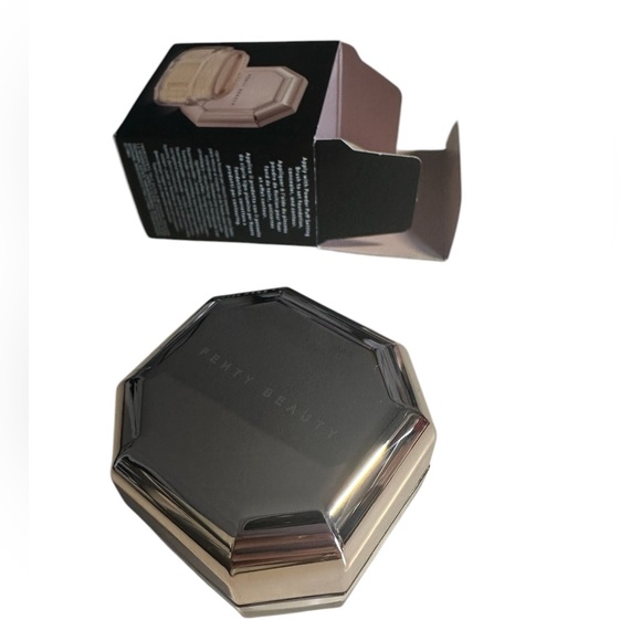 Fenty Beauty Pro Filt'r Instant Retouch Setting Powder (Banana) - Host Pick - Picture 3 of 7